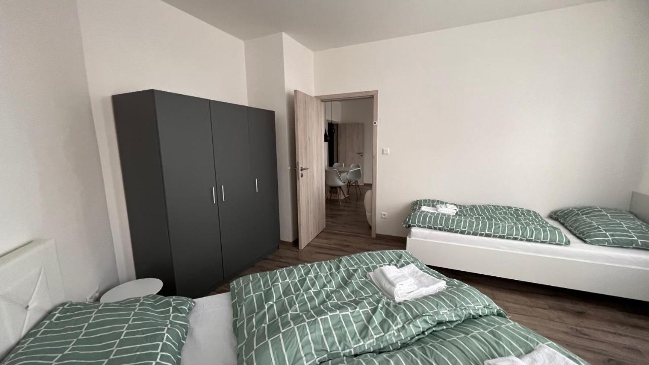 Air-Conditioned, 2 Room Apartment With Balcony, New Building Raca 布拉迪斯拉发 外观 照片